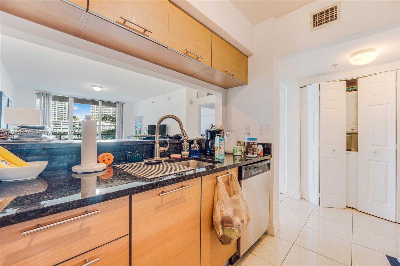 Small Image of 31 SOUTH EAST 5TH ST #409, Miami Number 11