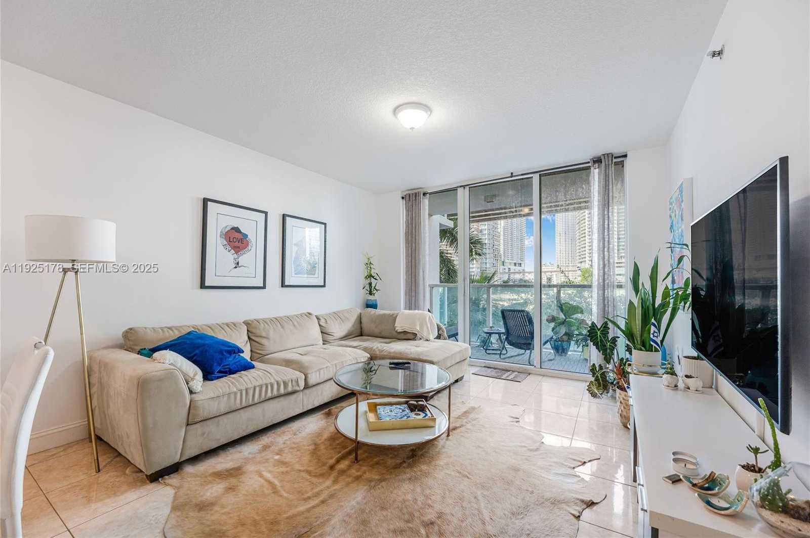 Small Image of 31 SOUTH EAST 5TH ST #409, Miami Number 5