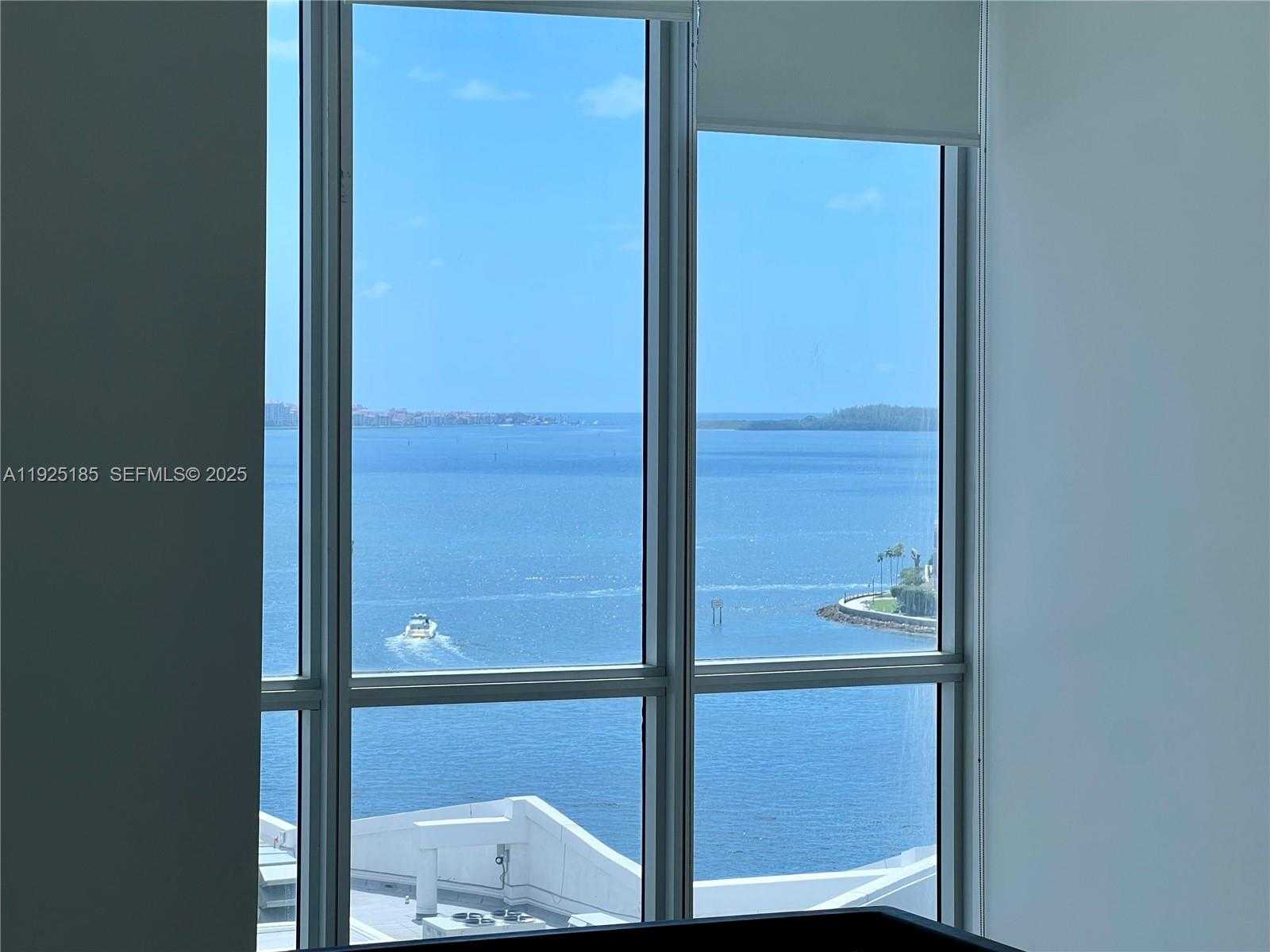 Small Image of 300 SOUTH BISCAYNE BLVD #Loft 1028, Miami Number 13