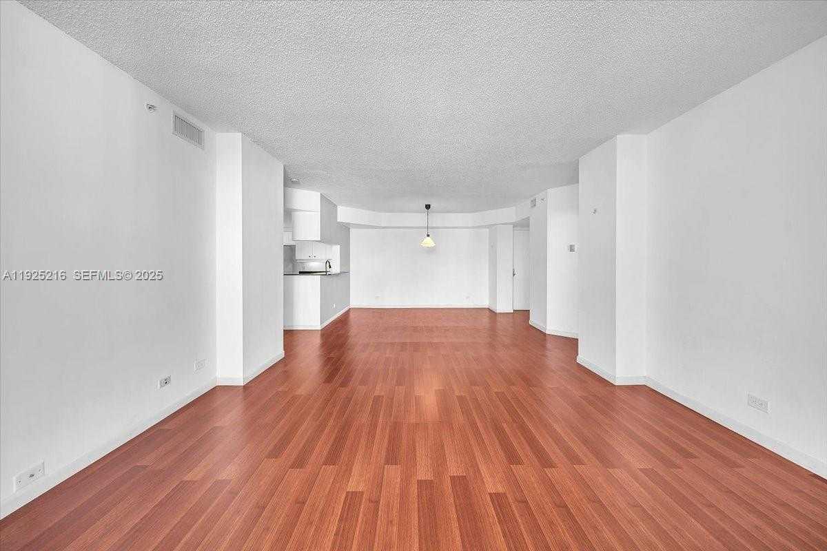 Small Image of 701 BRICKELL KEY BLVD #1911, Miami Number 17