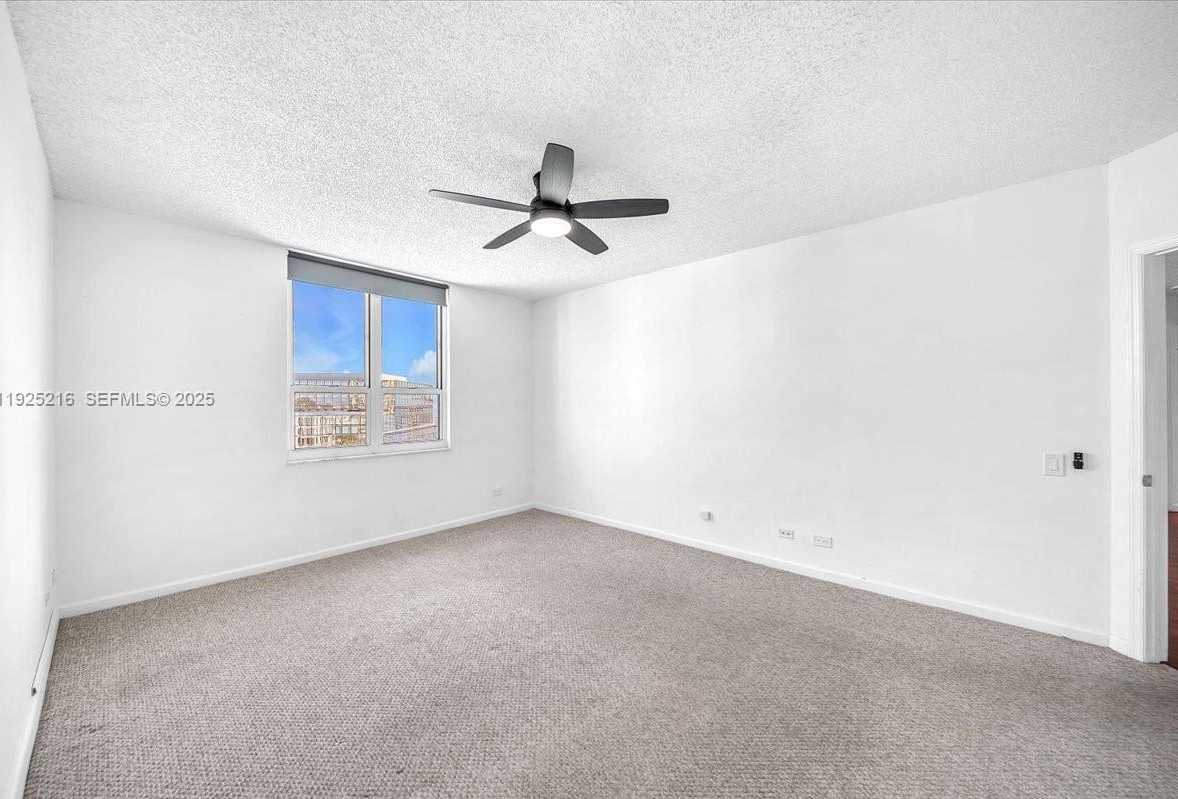 Small Image of 701 BRICKELL KEY BLVD #1911, Miami Number 18