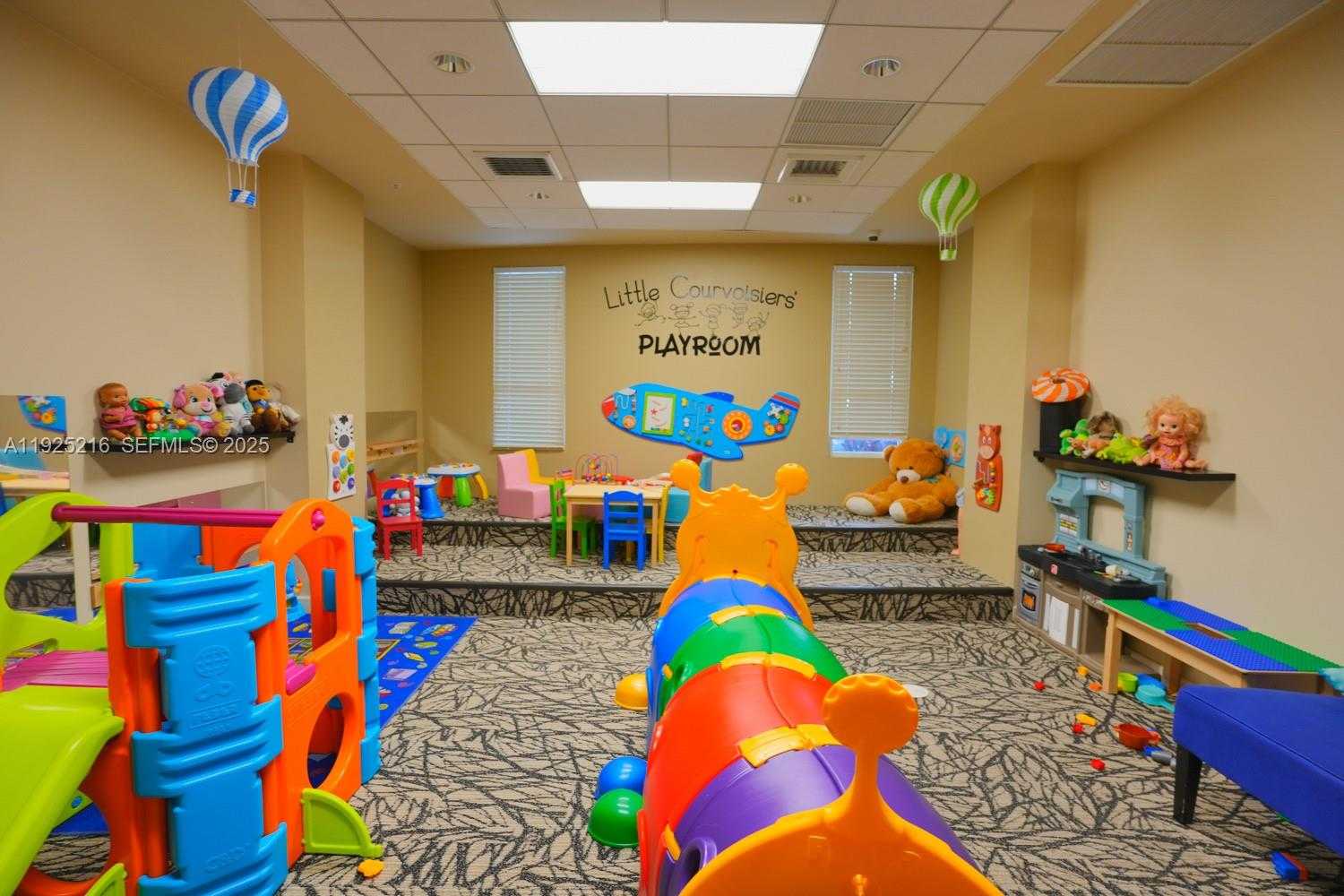 Small Image of 701 BRICKELL KEY BLVD #1911, Miami Number 33