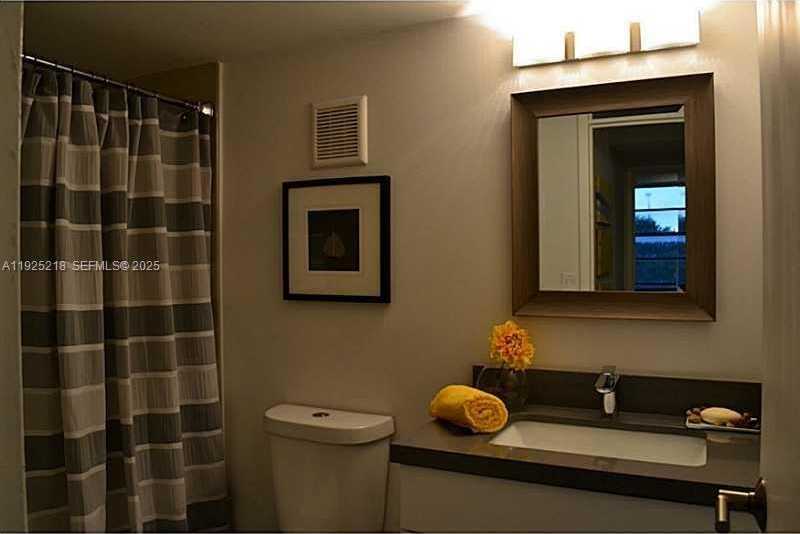 Small Image of 16950 WEST DIXIE HWY #A439, North Miami Beach Number 8