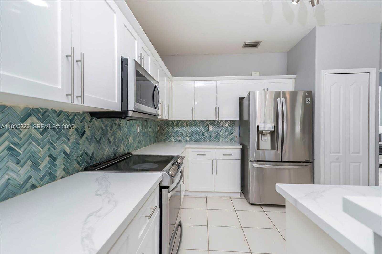 Small Image of 3808 SOUTH WEST 165TH TER, Miramar Number 9