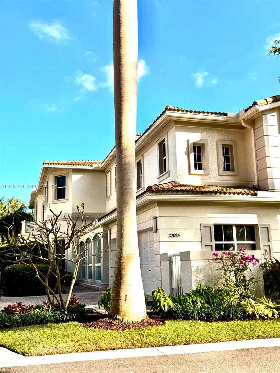 Small Image of 21025 NORTH EAST 38TH AVE #81, Aventura Number 1