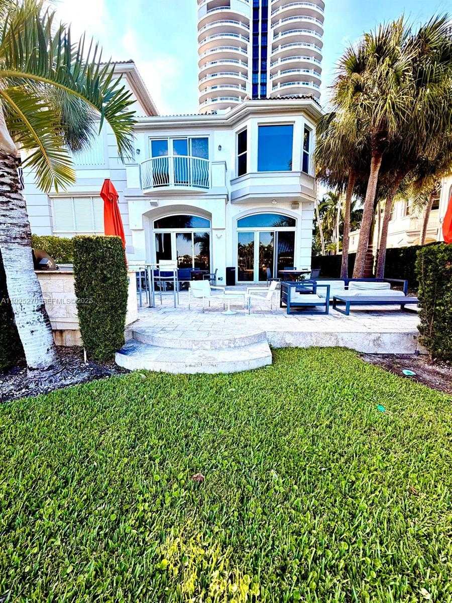 Small Image of 21025 NORTH EAST 38TH AVE #81, Aventura Number 2