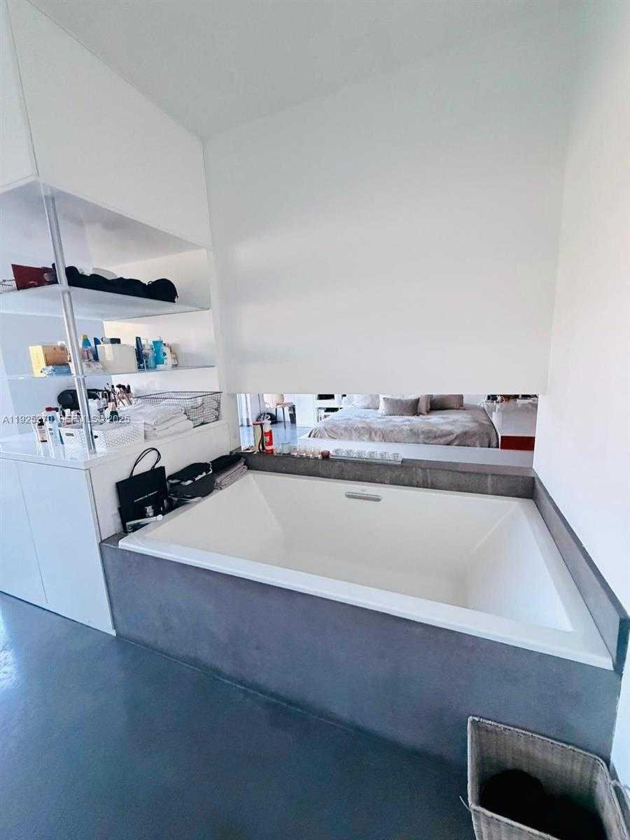 Small Image of 21025 NORTH EAST 38TH AVE #81, Aventura Number 29