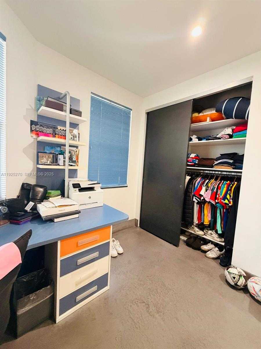 Small Image of 21025 NORTH EAST 38TH AVE #81, Aventura Number 37