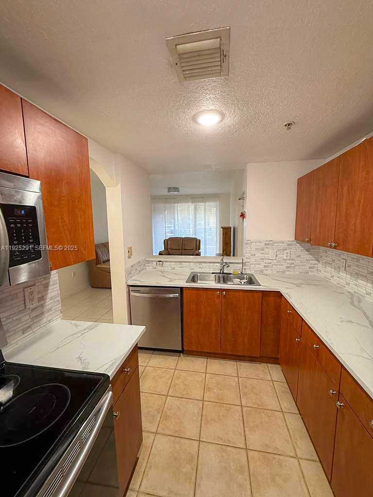 Small Image of 6630 NORTH WEST 114TH AVE #1502, Doral Number 6
