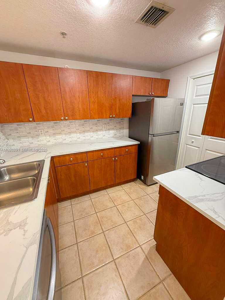 Small Image of 6630 NORTH WEST 114TH AVE #1502, Doral Number 9