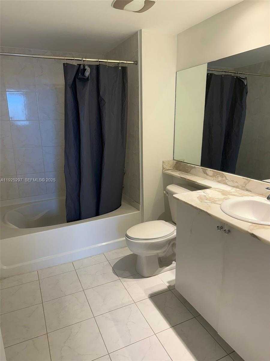 Small Image of 18800 NORTH EAST 29TH AVE #1008, Aventura Number 12