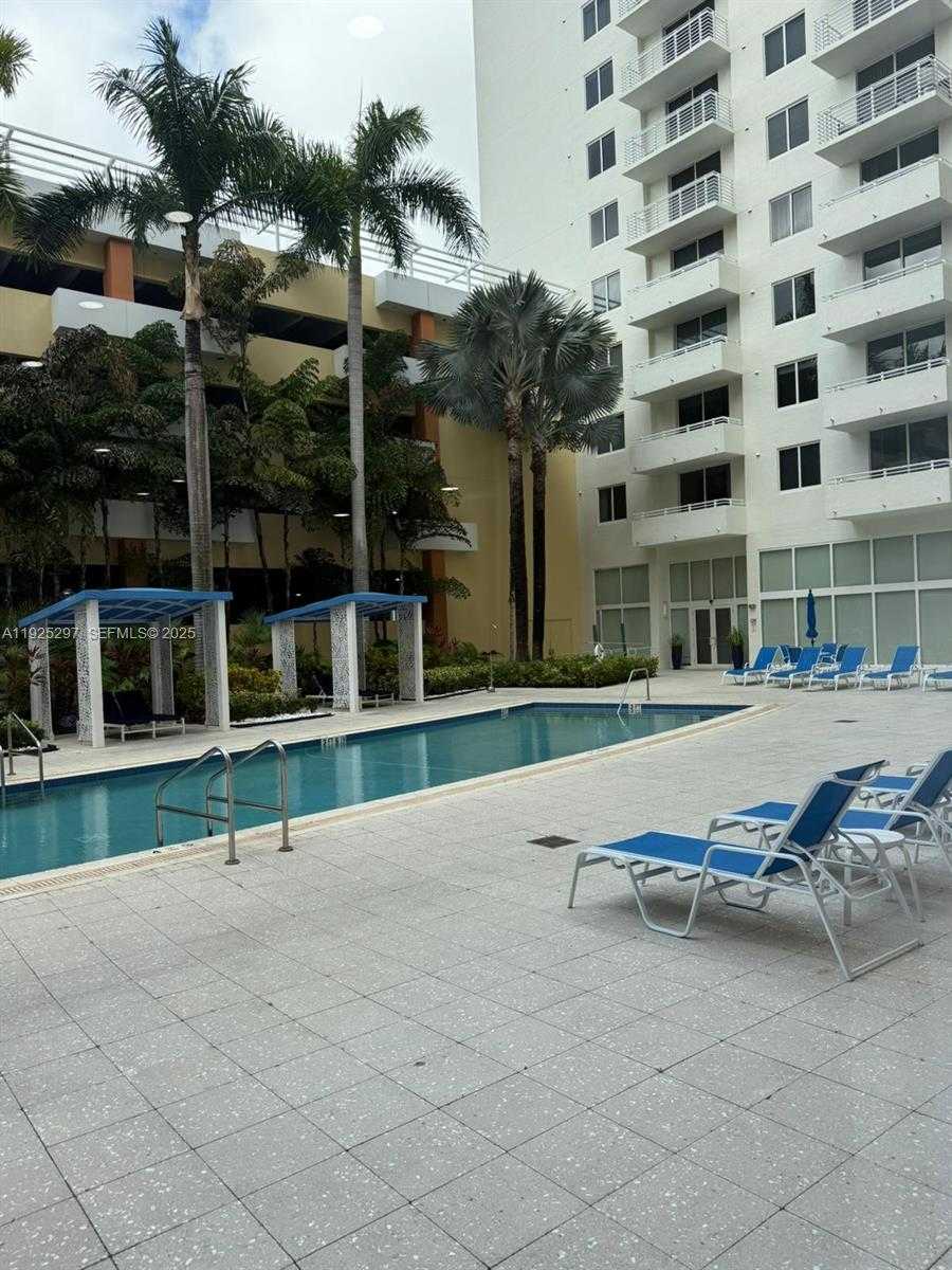 Small Image of 18800 NORTH EAST 29TH AVE #1008, Aventura Number 5