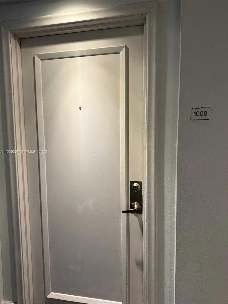 Small Image of 18800 NORTH EAST 29TH AVE #1008, Aventura Number 9
