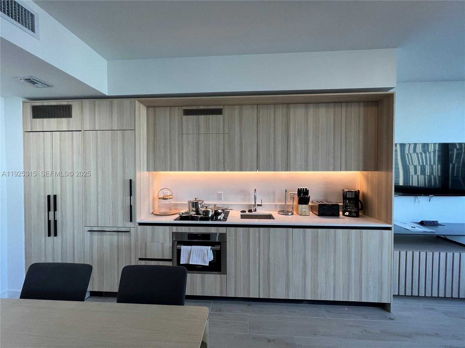 Small Image of 225 NORTH MIAMI AVE #1502, Miami Number 19