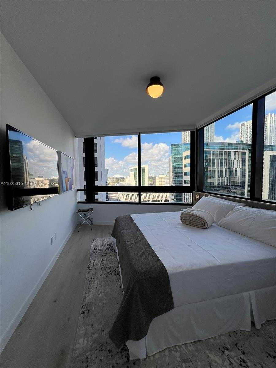 Small Image of 225 NORTH MIAMI AVE #1502, Miami Number 20