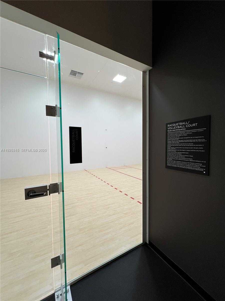 Small Image of 225 NORTH MIAMI AVE #1502, Miami Number 9