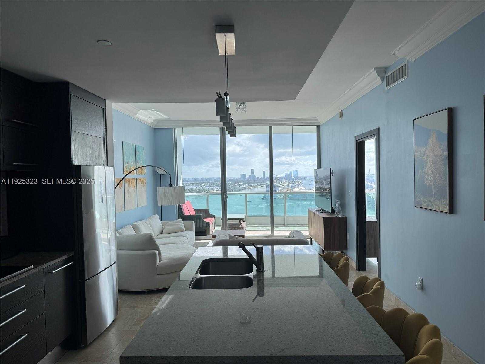 Small Image of 900 BISCAYNE BLVD #2604, Miami Number 17