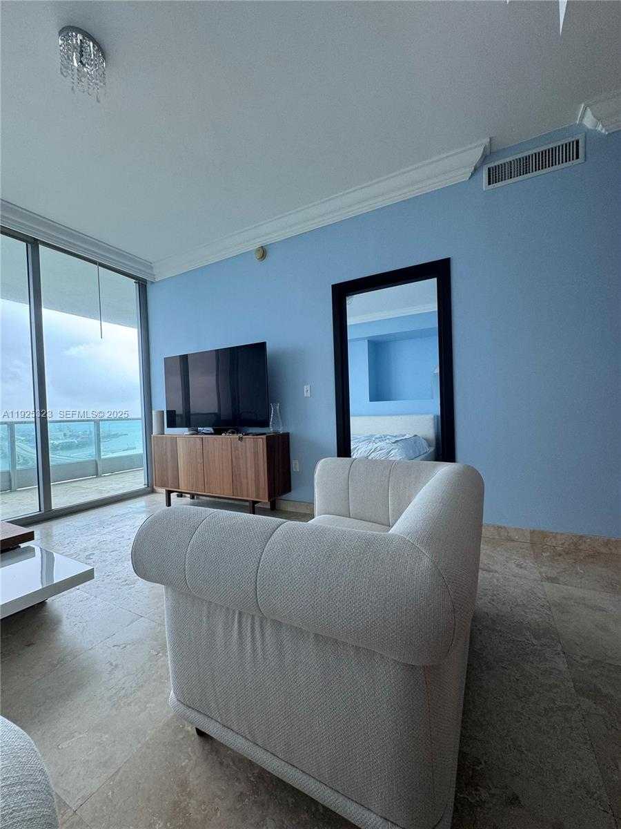 Small Image of 900 BISCAYNE BLVD #2604, Miami Number 27