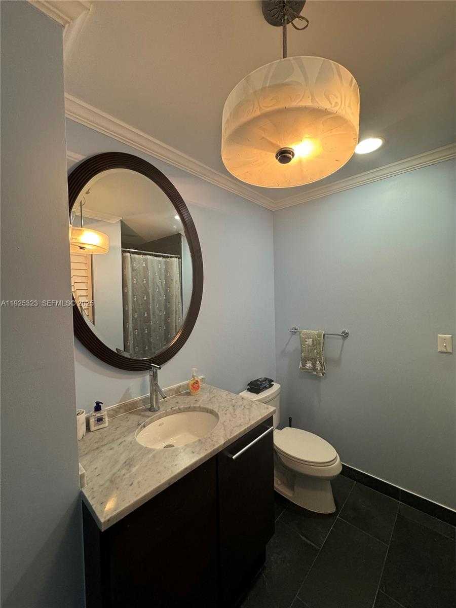 Small Image of 900 BISCAYNE BLVD #2604, Miami Number 32