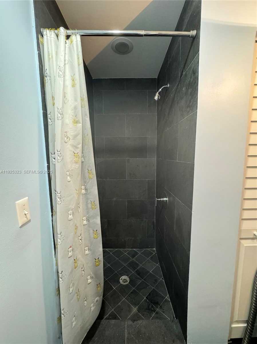 Small Image of 900 BISCAYNE BLVD #2604, Miami Number 36