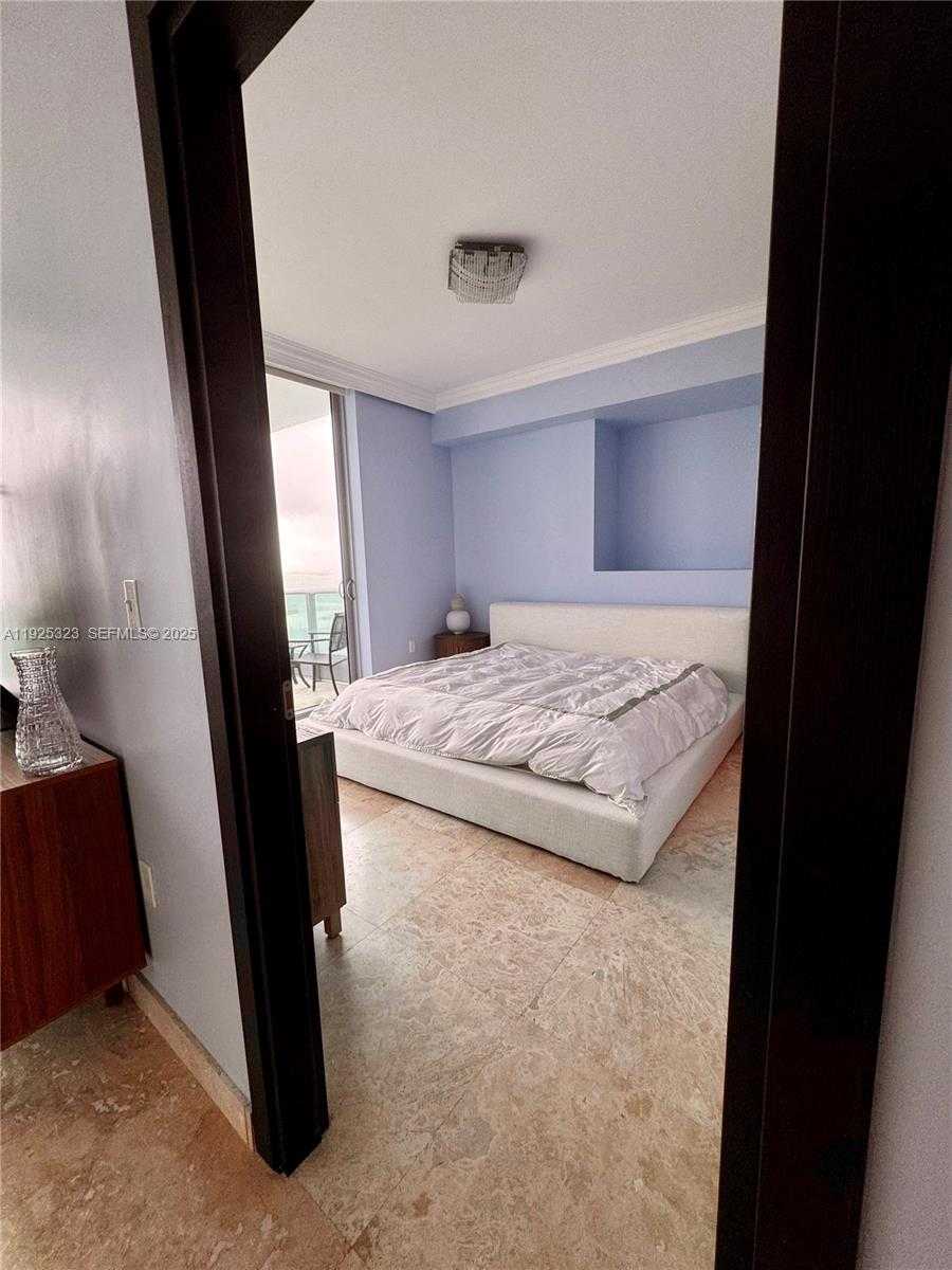 Small Image of 900 BISCAYNE BLVD #2604, Miami Number 39