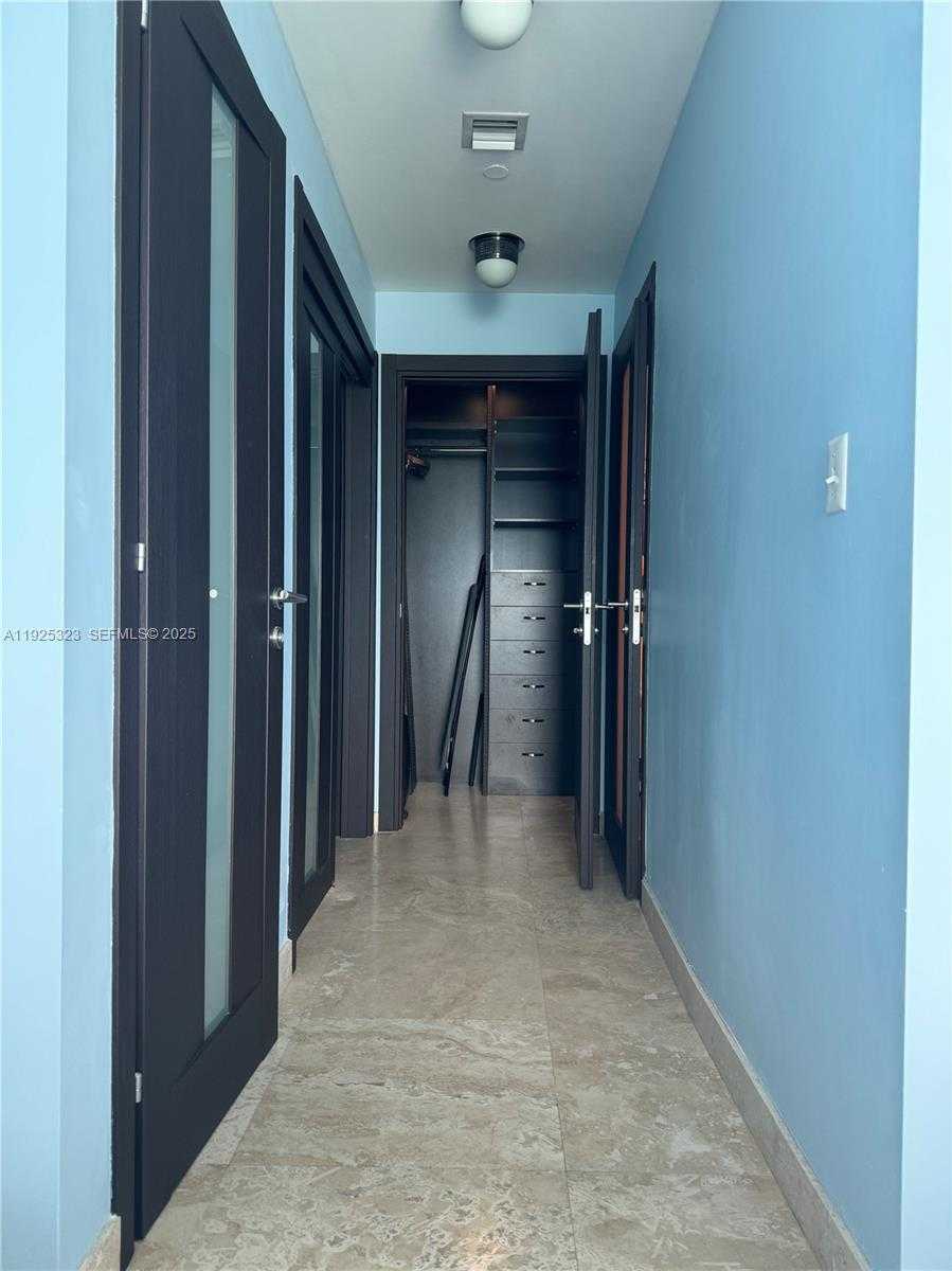 Small Image of 900 BISCAYNE BLVD #2604, Miami Number 48