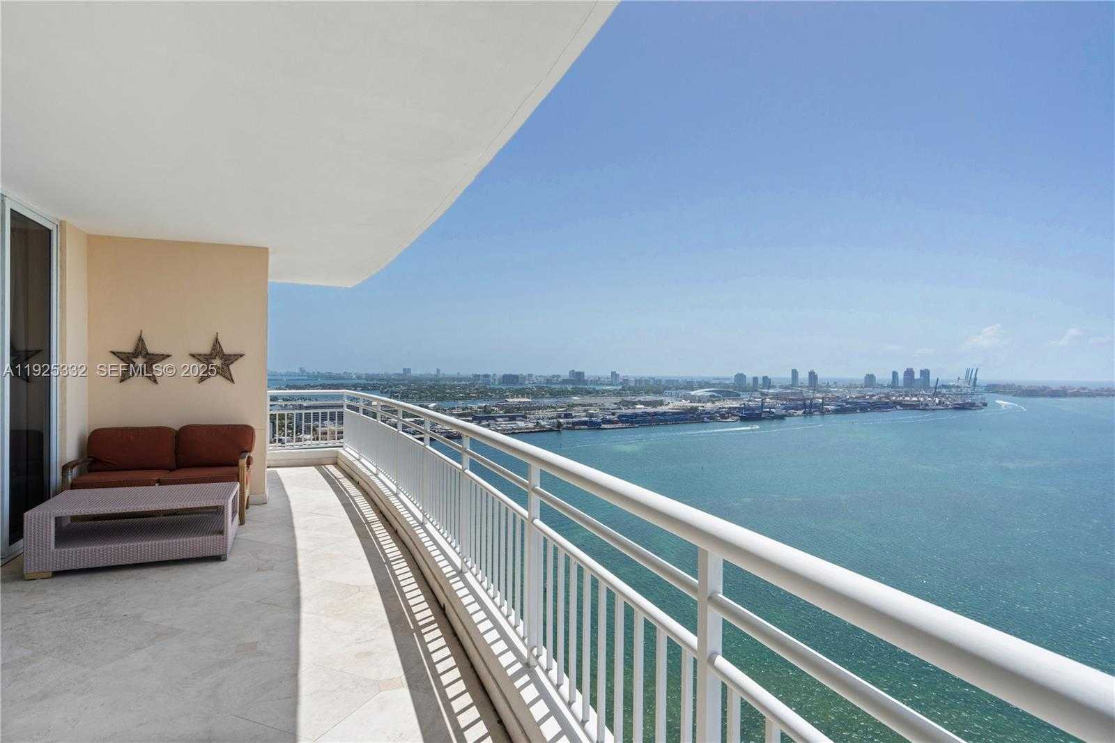 Small Image of 808 BRICKELL KEY DR #3304, Miami Number 2