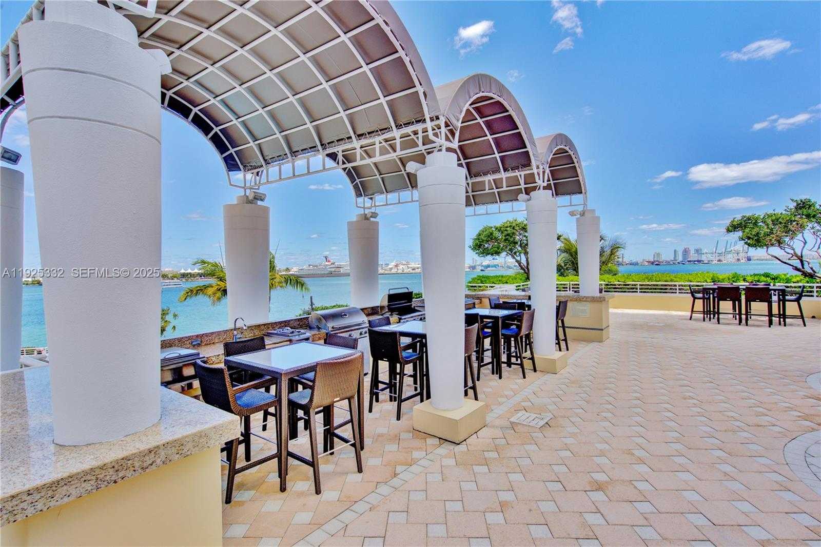 Small Image of 808 BRICKELL KEY DR #3304, Miami Number 53