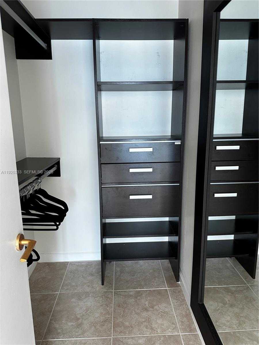 Small Image of 7930 EAST DR #DR, North Bay Village Number 16