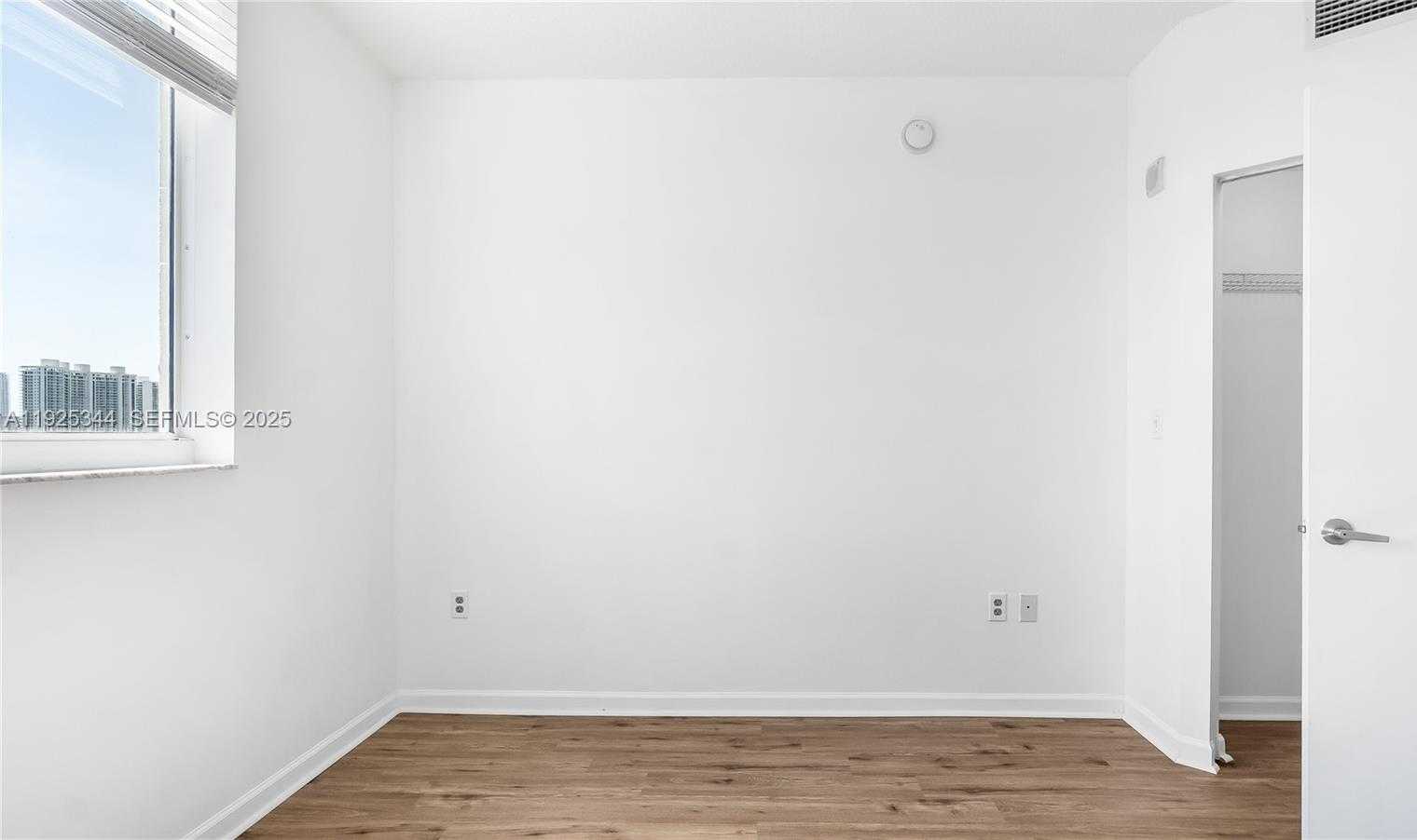 Small Image of 18800 NORTH EAST 29TH AVE #1012, Aventura Number 22