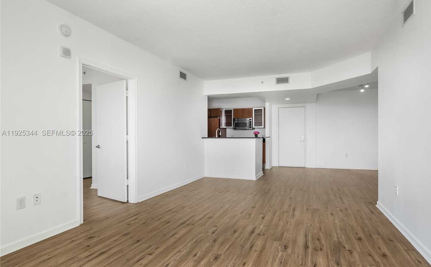 Small Image of 18800 NORTH EAST 29TH AVE #1012, Aventura Number 4