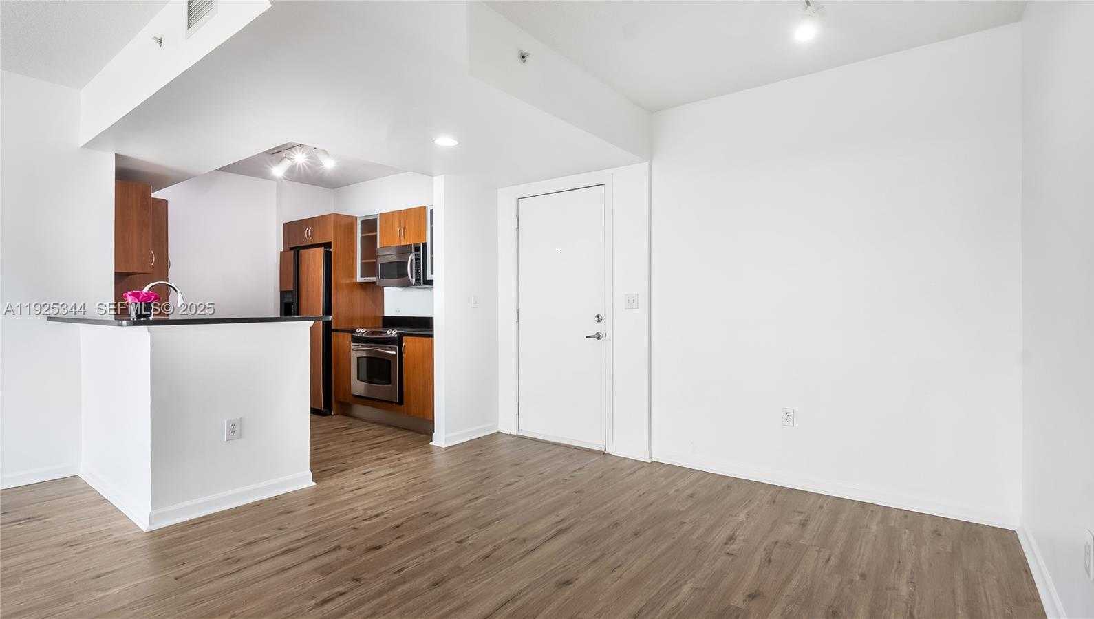 Small Image of 18800 NORTH EAST 29TH AVE #1012, Aventura Number 5