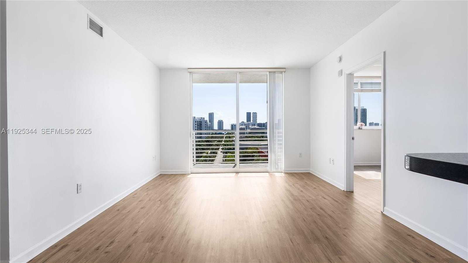 Small Image of 18800 NORTH EAST 29TH AVE #1012, Aventura Number 6