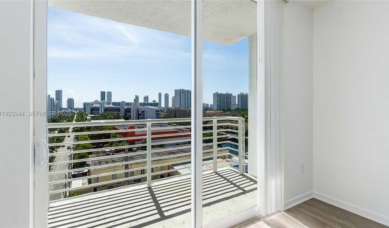 Small Image of 18800 NORTH EAST 29TH AVE #1012, Aventura Number 7