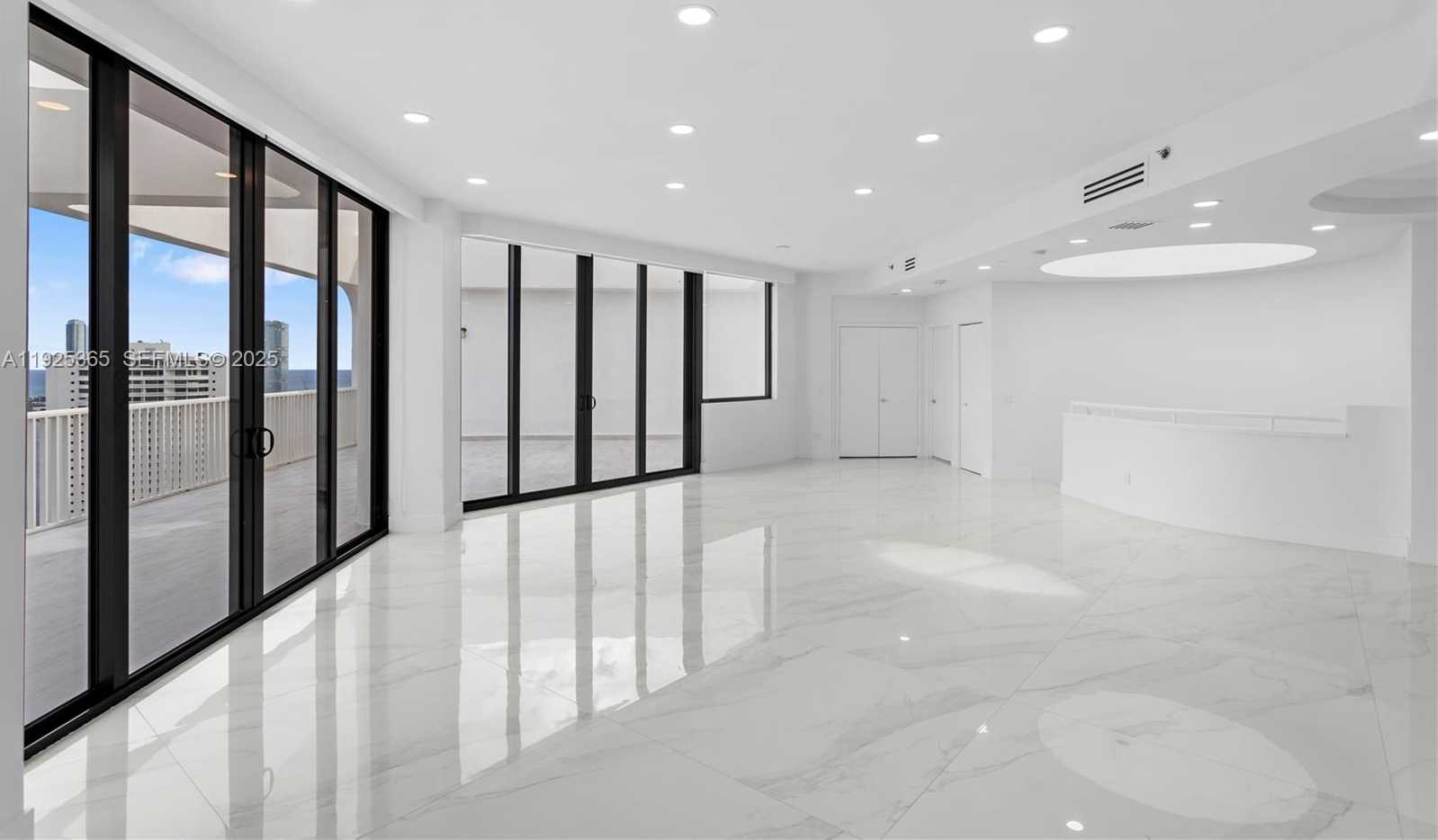 Small Image of 2000 ISLAND BLVD #PH-5, Aventura Number 5