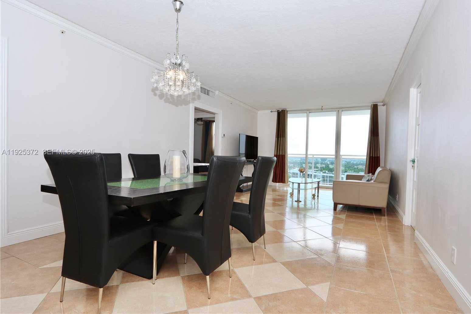 Imagen de Pequeño Objeto