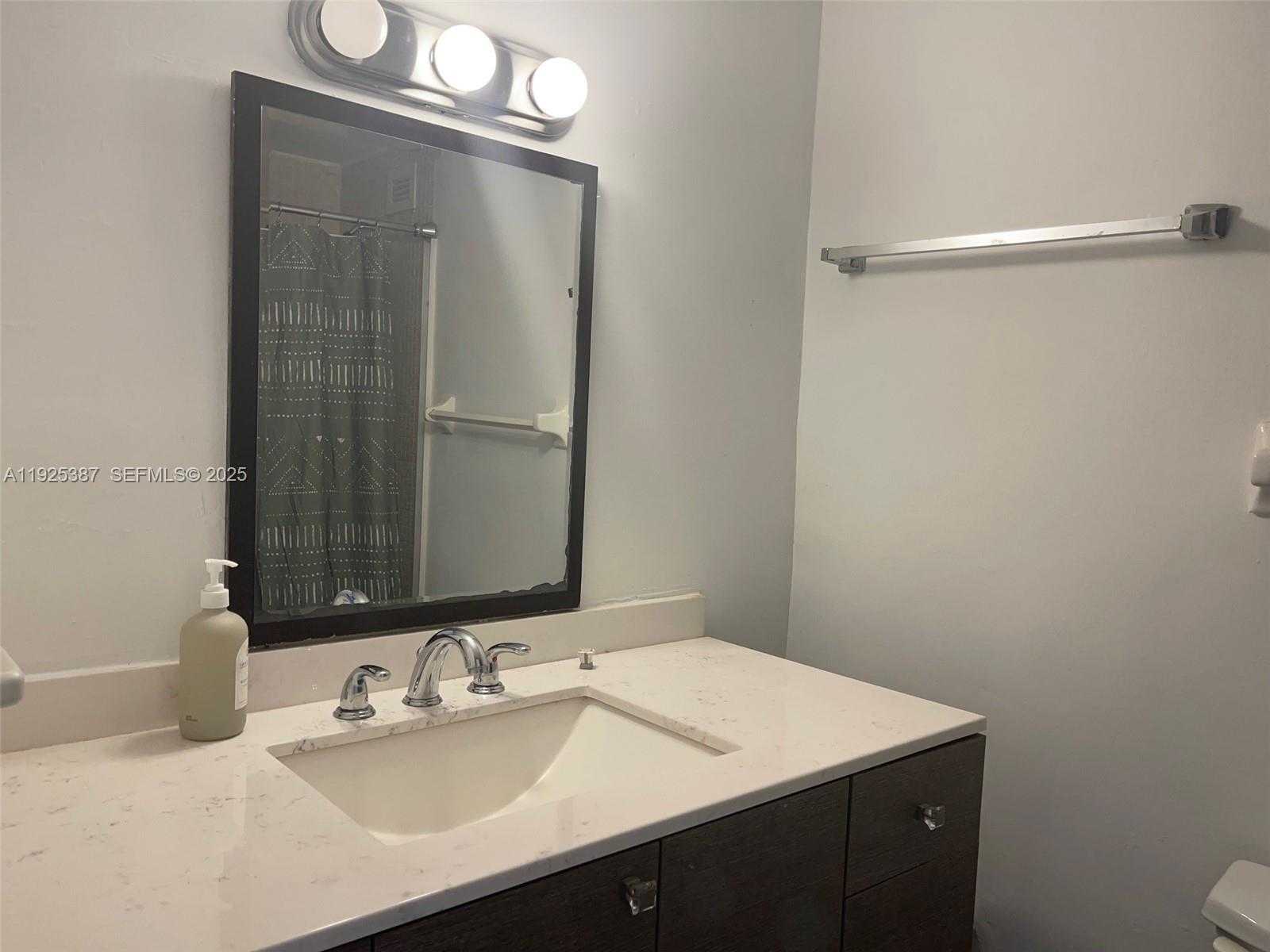 Small Image of 1000 WEST AVE #431, Miami Beach Number 24