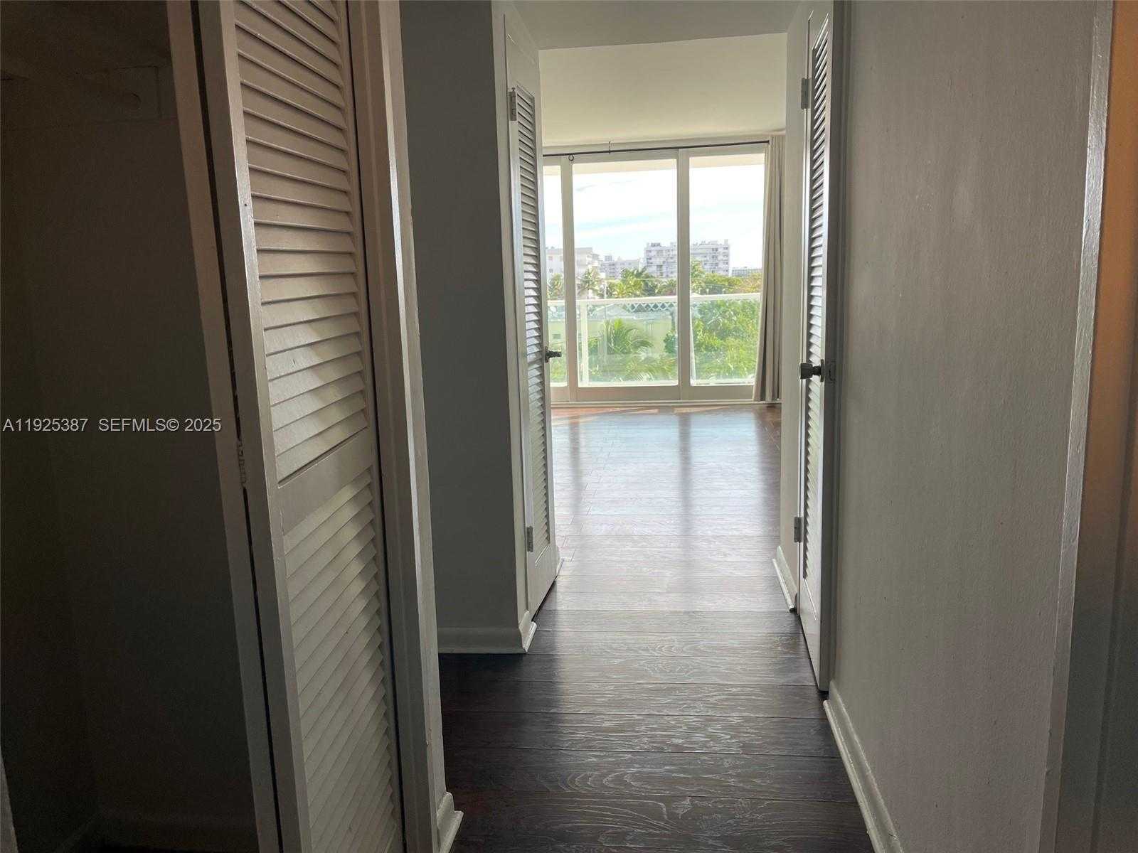 Small Image of 1000 WEST AVE #431, Miami Beach Number 40