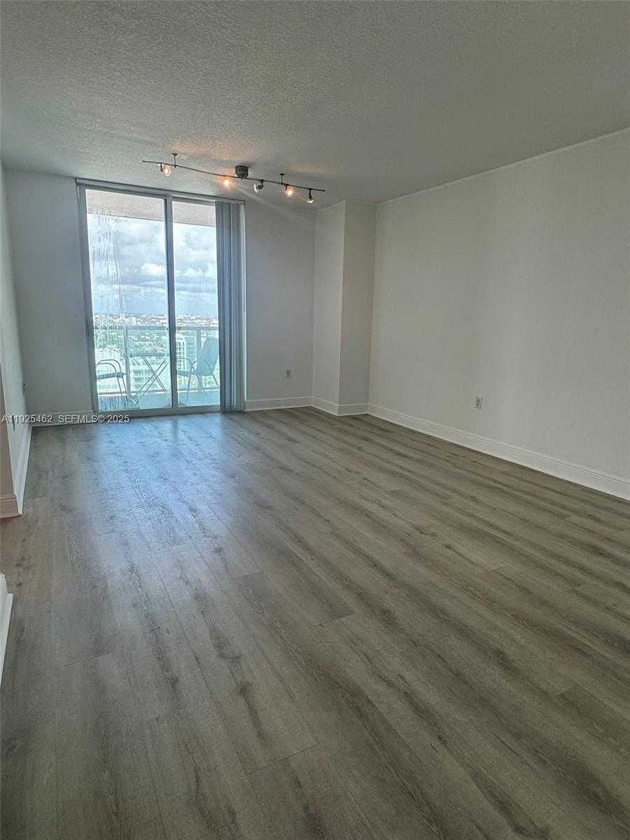 Small Image of 1250 SOUTH MIAMI AVE #2805, Miami Number 2