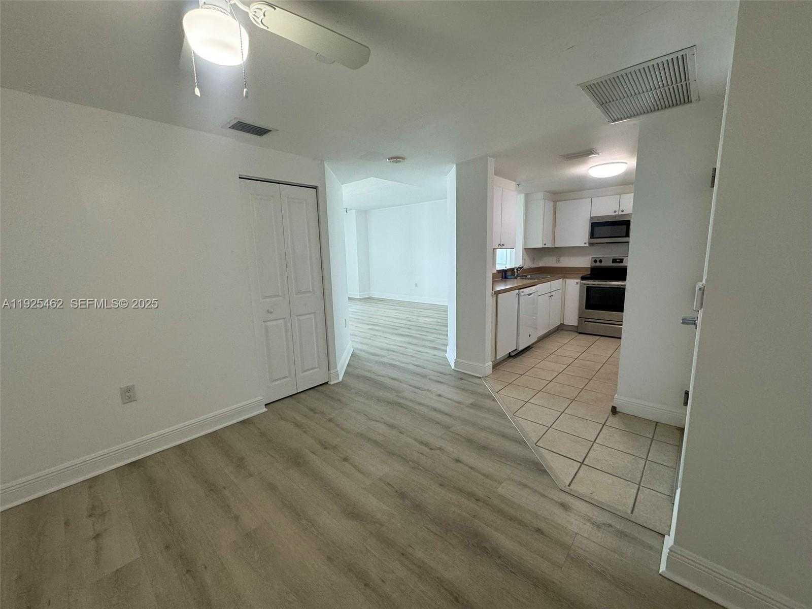 Small Image of 1250 SOUTH MIAMI AVE #2805, Miami Number 4