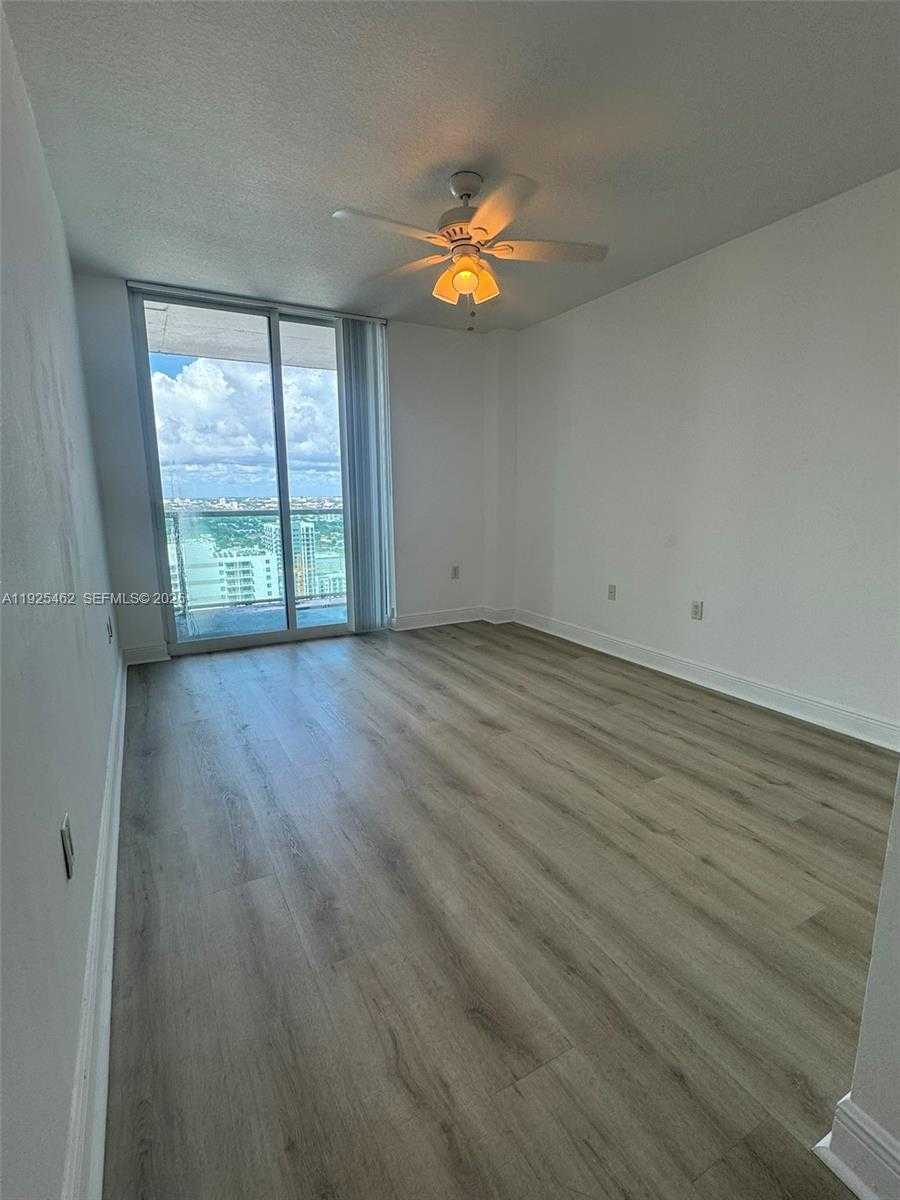 Small Image of 1250 SOUTH MIAMI AVE #2805, Miami Number 7