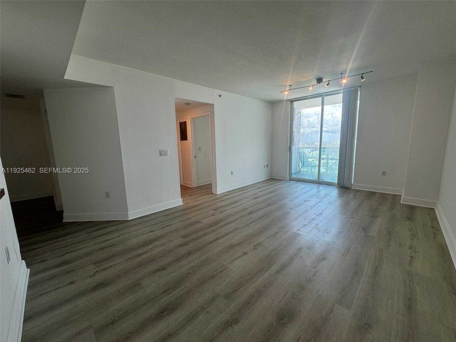 Small Image of 1250 SOUTH MIAMI AVE #2805, Miami Number 8