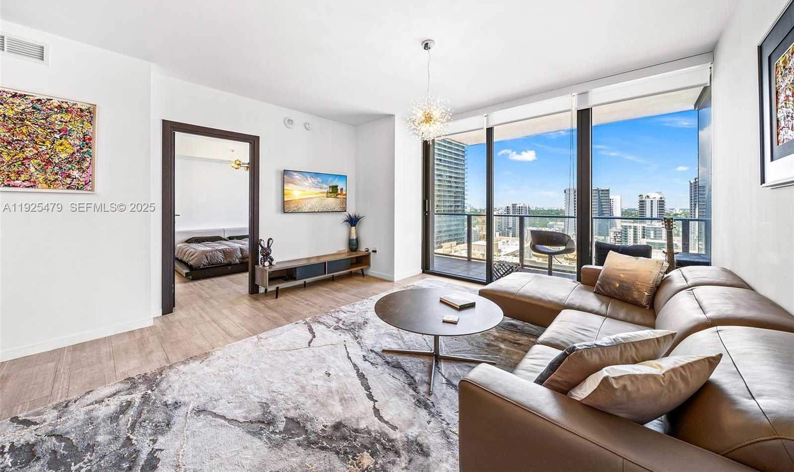 Small Image of 1000 BRICKELL PLZ #2111, Miami Number 1