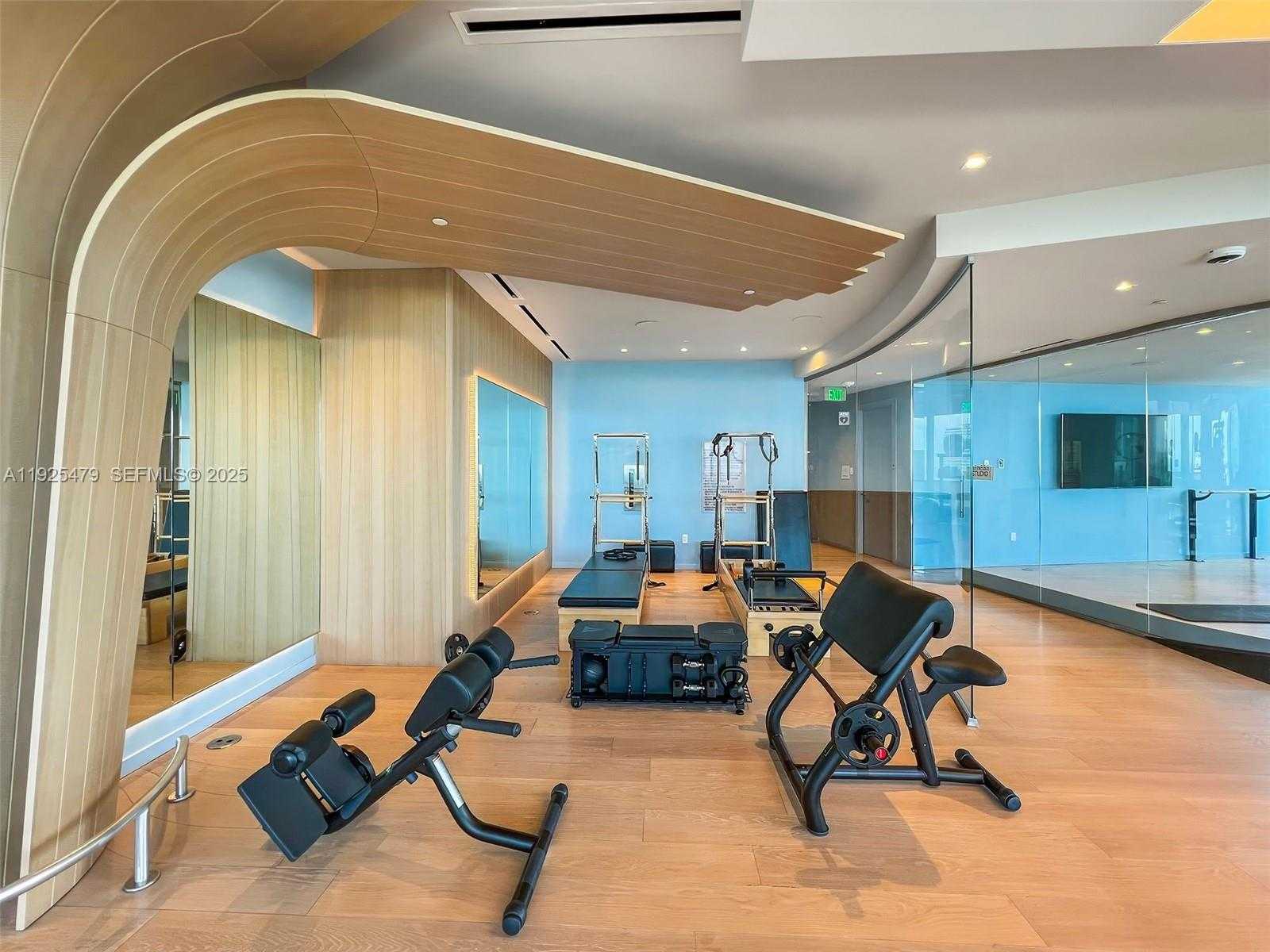 Small Image of 1000 BRICKELL PLZ #2111, Miami Number 19