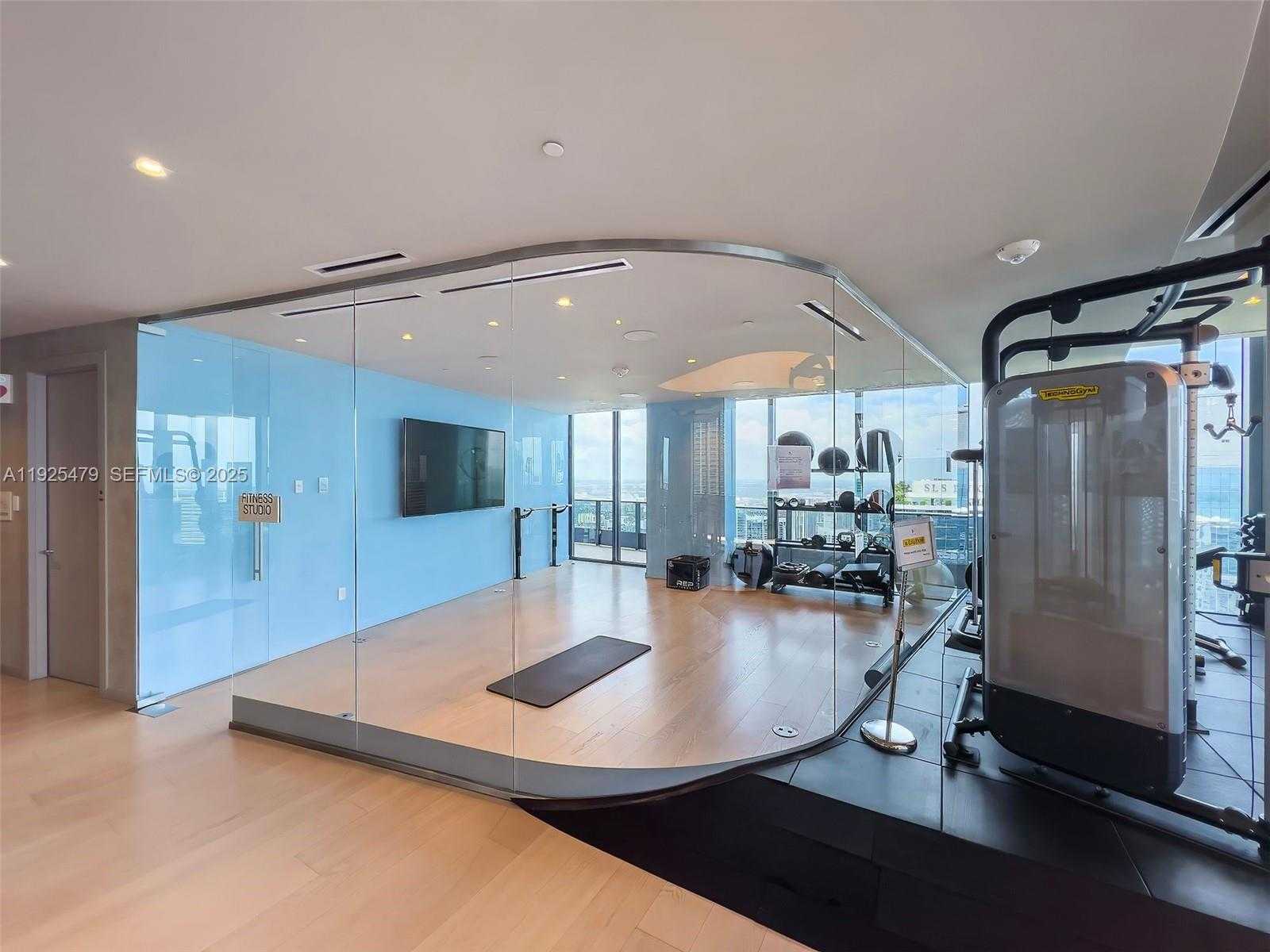 Small Image of 1000 BRICKELL PLZ #2111, Miami Number 24