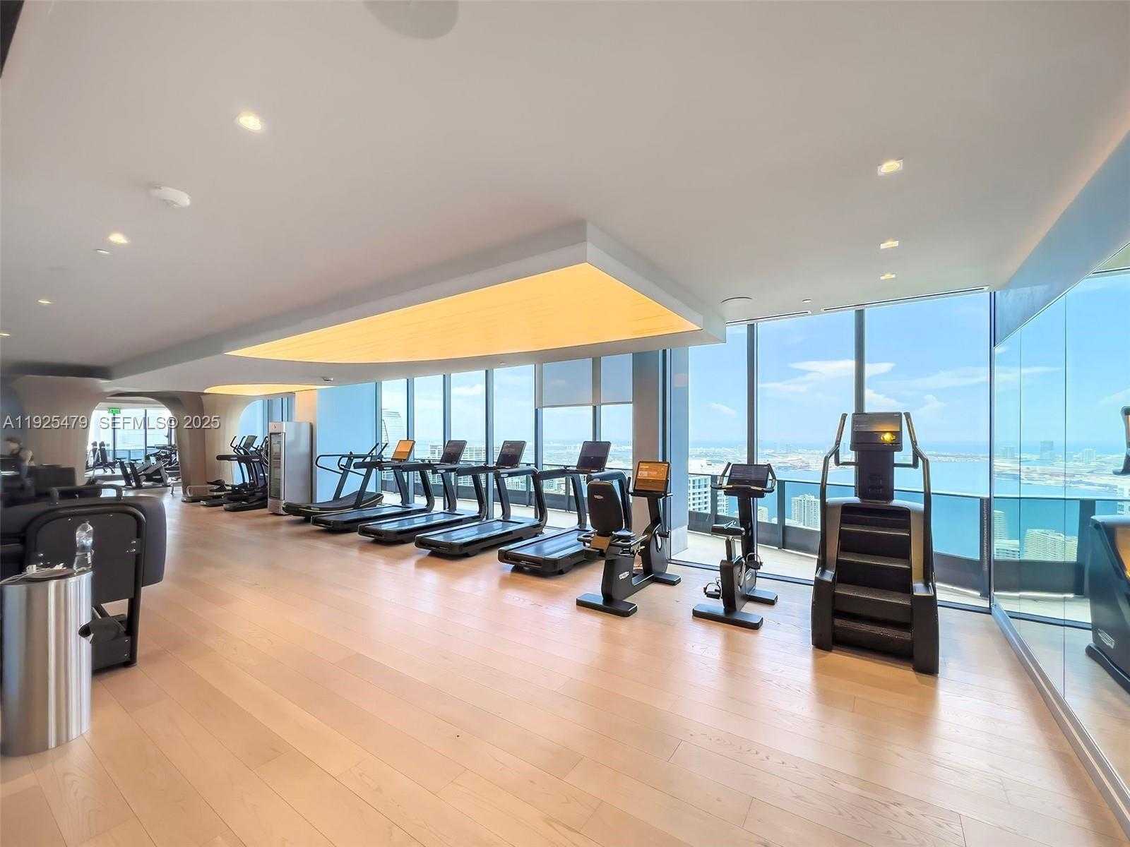 Small Image of 1000 BRICKELL PLZ #2111, Miami Number 33