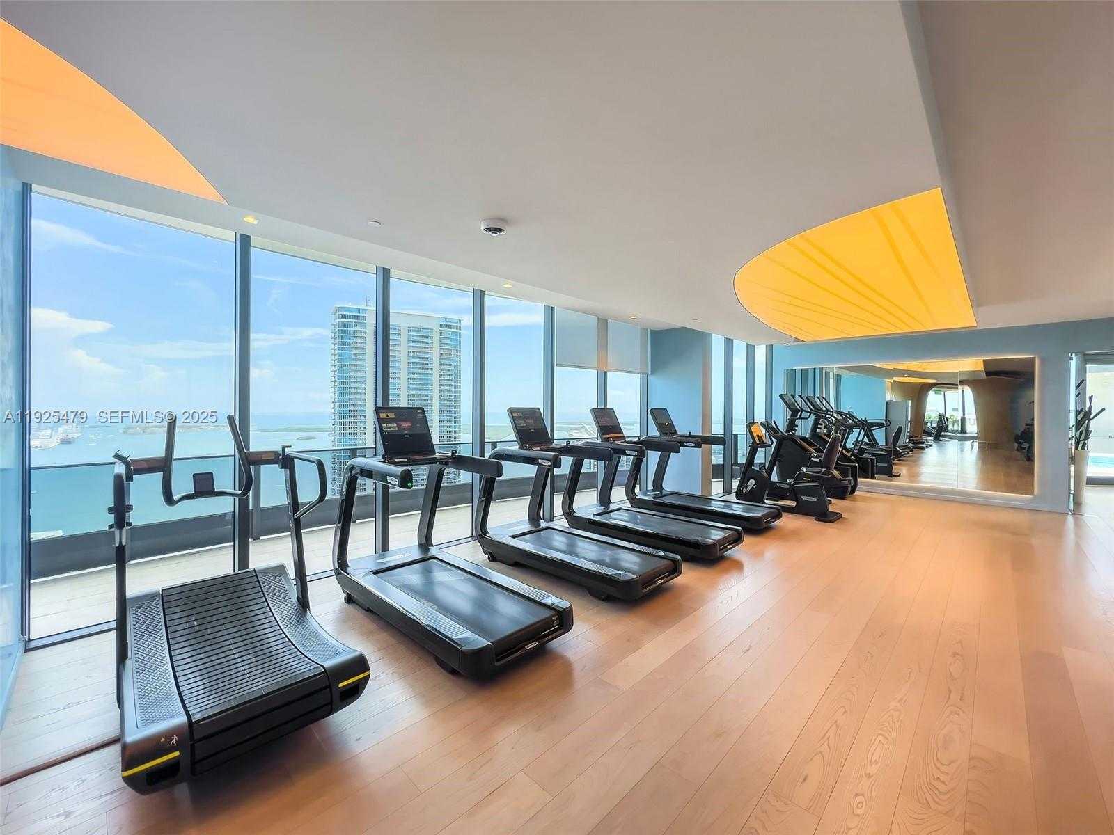 Small Image of 1000 BRICKELL PLZ #2111, Miami Number 35