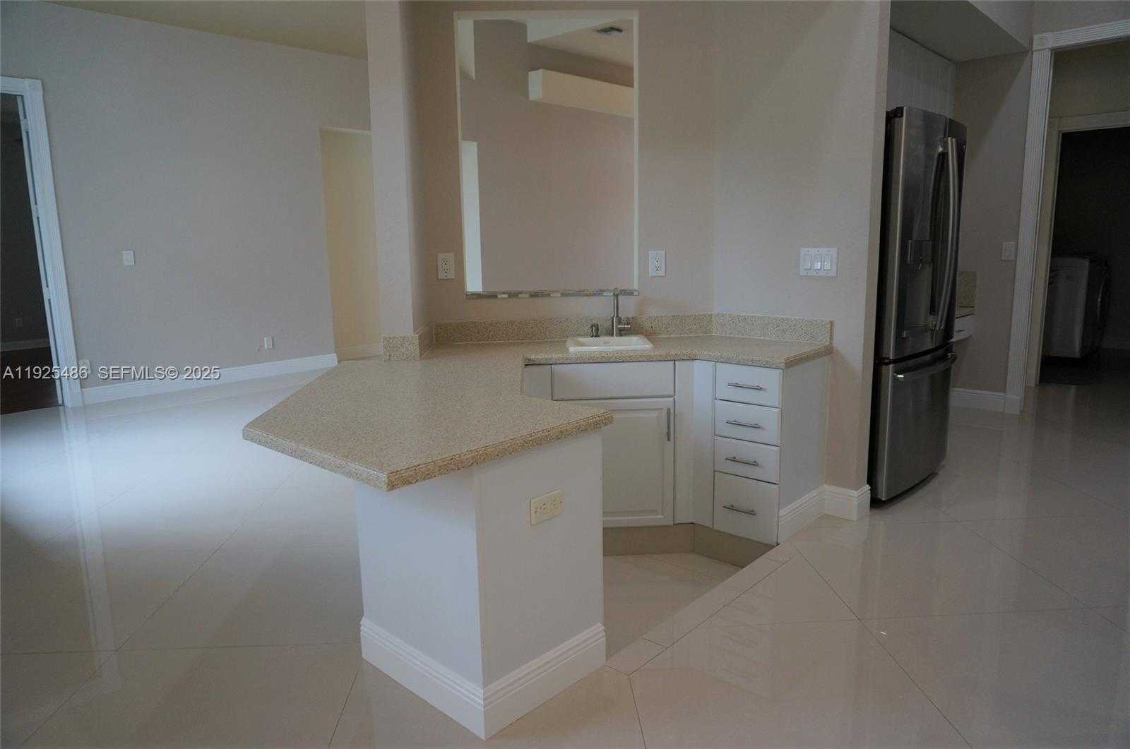 Imagen de Pequeño Objeto