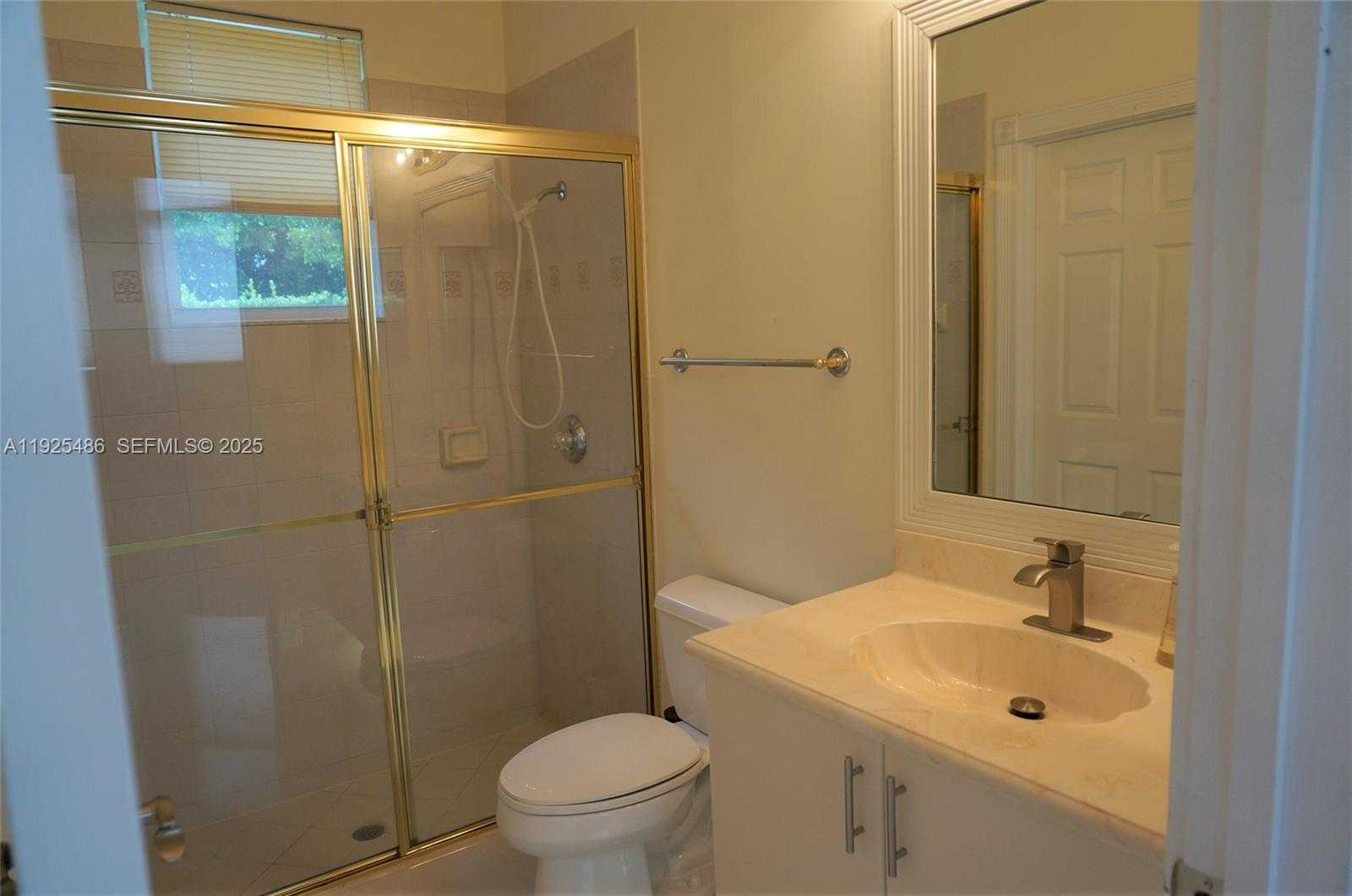 Imagen de Pequeño Objeto