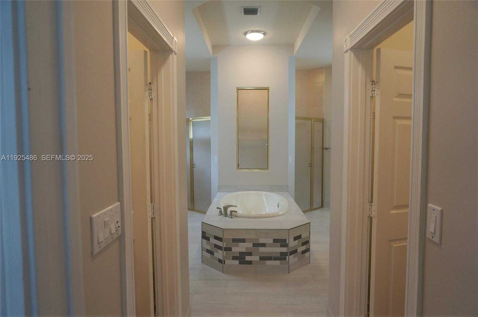 Imagen de Pequeño Objeto